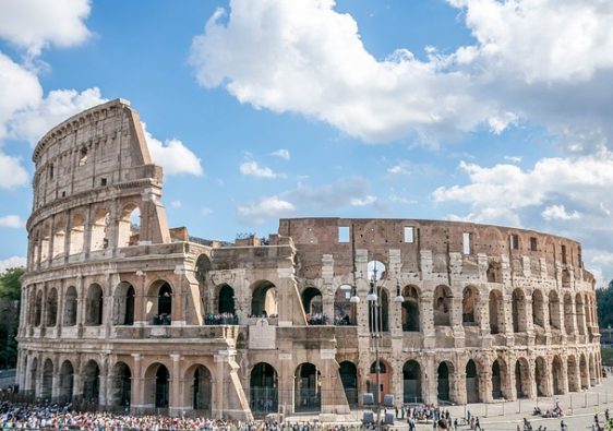Coliseo romano, Italia