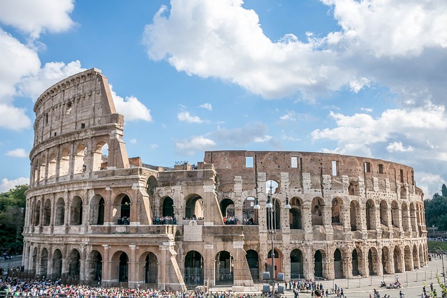 Coliseo romano, Italia
